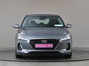 Hyundai i30 1.6d Deluxe Plus  half Leather carpla - Image 2
