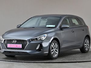Hyundai i30 1.6d Deluxe Plus  half Leather carpla - Image 3