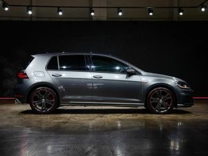 Volkswagen Golf GTI 2.0 DSG - REVERSE CAMERA - TAR - Image 3