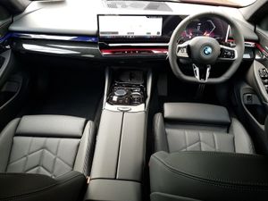 BMW 5 Series 530e M Sport - Image 4