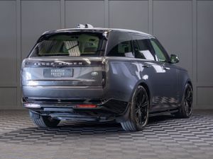 222 Range Rover P440e 5 Seat N1 Crewcab - Image 3