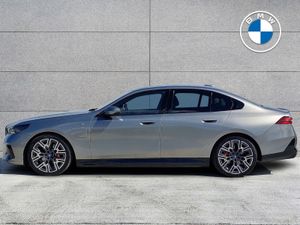BMW 5 Series 530e M Sport Pro Saloon - Image 4