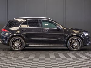 222 Mercedes-Benz GLE 350de AMG Line Premium - Image 2