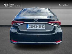 Toyota Corolla COROLLA LUNA SPORT SALOON - Image 4