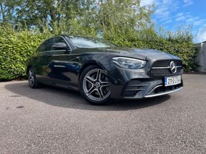 E220D AMG LINE | STUNNING EXAMPLE | LOW KMS - Image 3