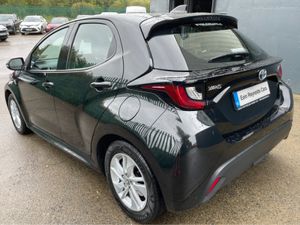 Toyota Yaris HYBRID LUNA AUTO 5DR IRISH CAR 1 OWNE - Image 4