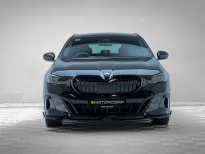 BMW 5-Series 530E M SPORT - Image 2
