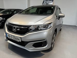 2019 Honda Fit 1.5 Hybrid Auto, Car Play - Image 2