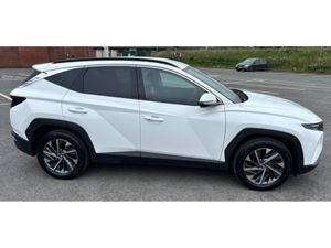 Hyundai Tucson IX35 EXECUTIVE PLUS DIESEL 5 5DR - Image 3