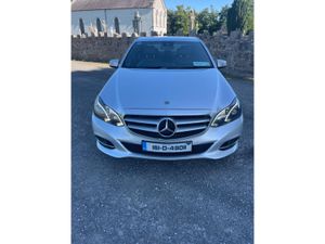 Mercedes-Benz E-Class 220 BLUETEC SE 4DR AUTO CDI - Image 2