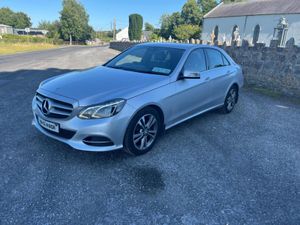 Mercedes-Benz E-Class 220 BLUETEC SE 4DR AUTO CDI - Image 3