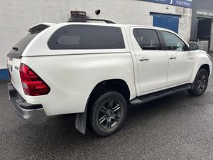 Toyota Hilux 2.4 D-4D ICON EDITION  DOUBLE CAB AUT - Image 3