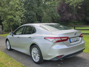 172 Toyota Camry 2.5 Hybrid Auto Leather High Spec - Image 4
