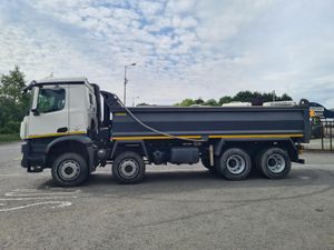 2016 MERCEDES AROCS 3240 8X4 Tipper - Image 4