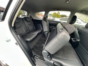 7 seats - Leather interior - Hybrid Self Charging - Image 2