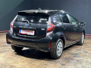 Toyota Aqua 1.5 HYBRID AUTOMATIC - MULTI FUNCTION - Image 4