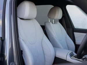 BMW X5 Xdrive50e M Sport - Image 4