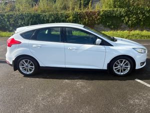 ABSOLUTELY IMMACULATE 2017 (171) FORD FOCUS - Image 3