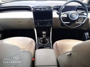 Hyundai Tucson 2WD Executive Plus - Image 2
