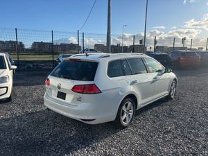 Volkswagen Golf Estate - Image 3
