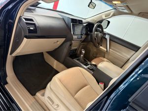 Toyota Land Cruiser LAND CRU LWB BUSINESS 4DR A CR - Image 3