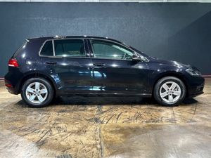 Volkswagen Golf 1.2 AUTOMATIC - REVERSE CAMERA - C - Image 3