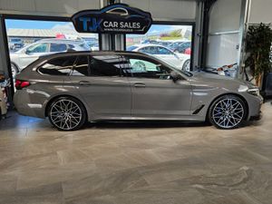 211 BMW 530 E X-DRIVE (AWD) M-SPORT TOURING - Image 4