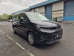 Opel Combo 2025/AUTO/WHEELCHAIR ACCESS/TAXI SPEC - Image 4