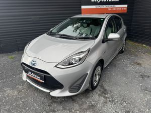Toyota Aqua 1.5 HYBRID AUTO - Image 3