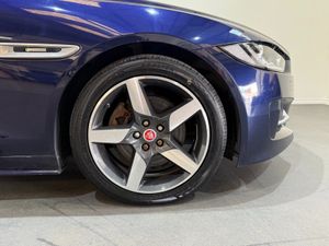 Jaguar XE 2.0 D R-Sport Auto - New Timing Chain - Image 4