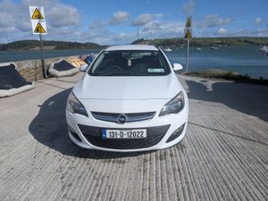Opel Astra 1.7 Dsl, Estate,2013 - Image 2