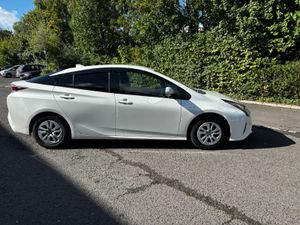 TOYOTA PRIUS / 2016 / 1.8 PETROL HYBRID / AUTO - Image 4