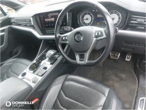 Volkswagen Touareg Diesel Estate R-Line - Image 3