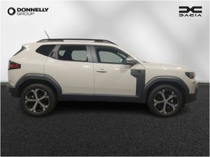 Dacia Duster Estate Journey - Image 3