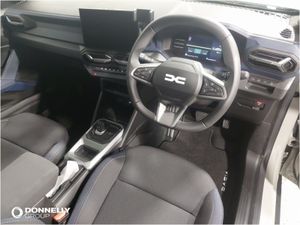 Dacia Duster Estate Journey - Image 4