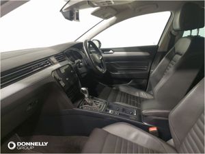 Volkswagen Passat Estate GTE - Image 3