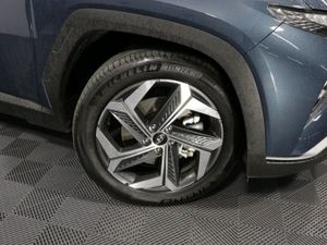 Hyundai Tucson Plug IN Hybrid - EX Fleet - Execut - Image 3