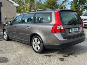 VOLVO V70 1.6L DISEAL 2010 - Image 4