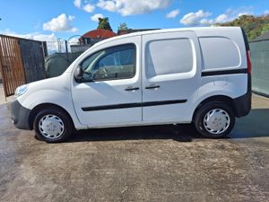 2019 Renault Kangoo 1.5 Diesel Drive away - Image 2