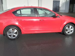SKODA OCTAVIA / 2016 / 1.6 DIESEL / MANUAL - Image 4