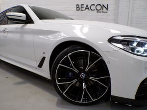 2019*38,000 MILES*BMW 530E M-SPORT BLACK PACK*21" - Image 3