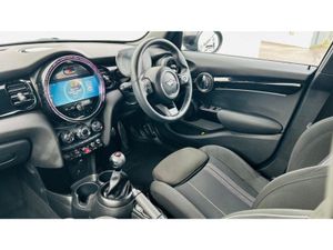Mini Cooper Cooper Sport with John Cooper seats - Image 3