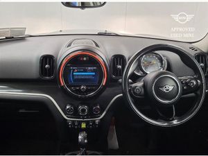 MINI COUNTRYMAN Cooper S E All4 - Image 4