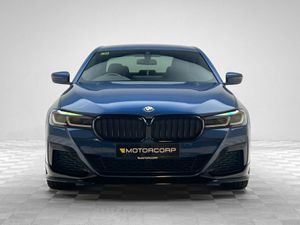 BMW 5-Series 530E M SPORT - Image 2