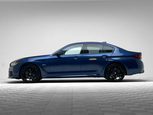 BMW 5-Series 530E M SPORT - Image 4