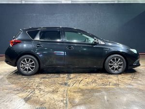 Toyota Auris 1.8 HYBRID AUTOMATIC - MULTI FUNCTION - Image 3
