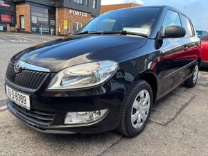 2015 Skoda Fabia 1.2 Petrol ACTIVE - Image 2