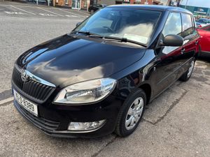 2015 Skoda Fabia 1.2 Petrol ACTIVE - Image 3