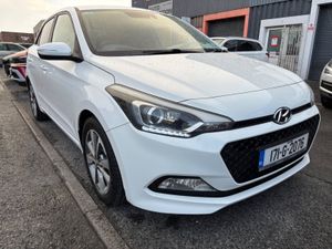 2017 Hyundai i20 1.2 Petro DELUXE - Image 4