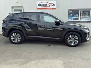 Hyundai Tucson COMFORT PLUS 5DR * CAMERA & HEATED - Image 3